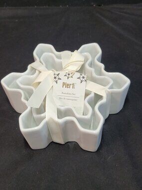 Pier 1 White Snowflake Nesting Ramekins - Set Of 2 NEW